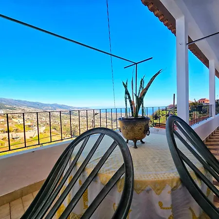 Maria Levada Do Norte Wifi Camara de Lobos